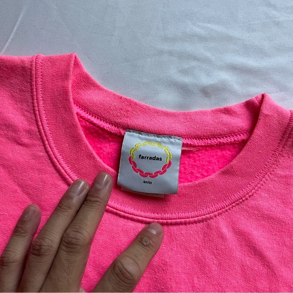 FARRADAS‎ neon pink crew neck knit fleece oversized long sleeve pullover sweater
